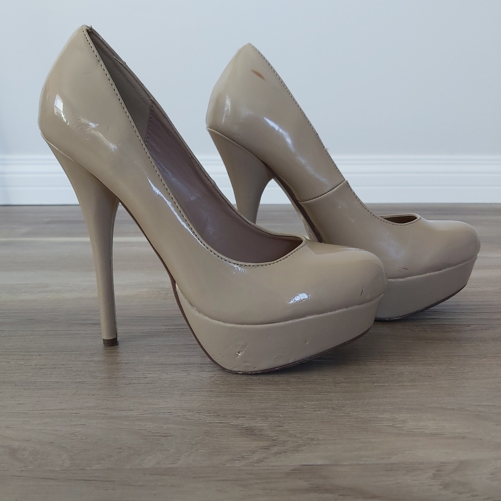 Nude Hearts in D heels